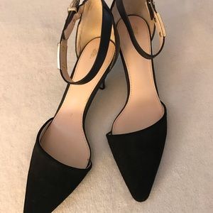 Sleek Victoria’s Secret heels